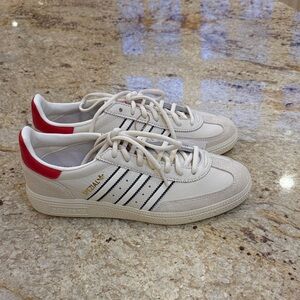 ADDIAS HANDBALL SPEZIAL CREAM AND RED SNEAKERS MEN’S SIZE 6.5